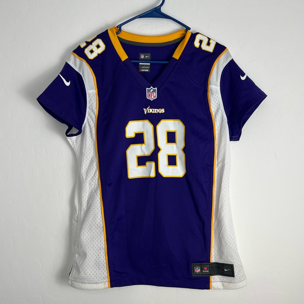 Nike Adrian Peterson Minnesota Vikings football Jersey Youth Large purple